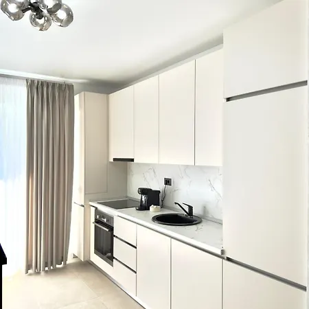 Aqua Vista Odyssey 3 Lux Cu Si Piscina Interioara Incalzita 30 Grade Apartman Năvodari