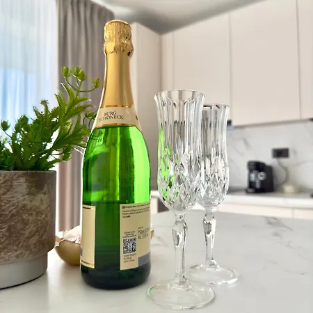 Aqua Vista Odyssey 3 Lux Cu Si Piscina Interioara Incalzita 30 Grade *