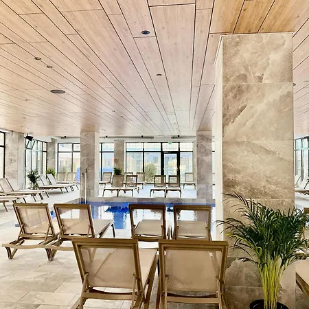 Aqua Vista Odyssey 3 Lux Cu Si Piscina Interioara Incalzita 30 Grade Apartman Năvodari