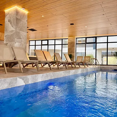 Aqua Vista Odyssey 3 Lux Cu Si Piscina Interioara Incalzita 30 Grade Apartman *